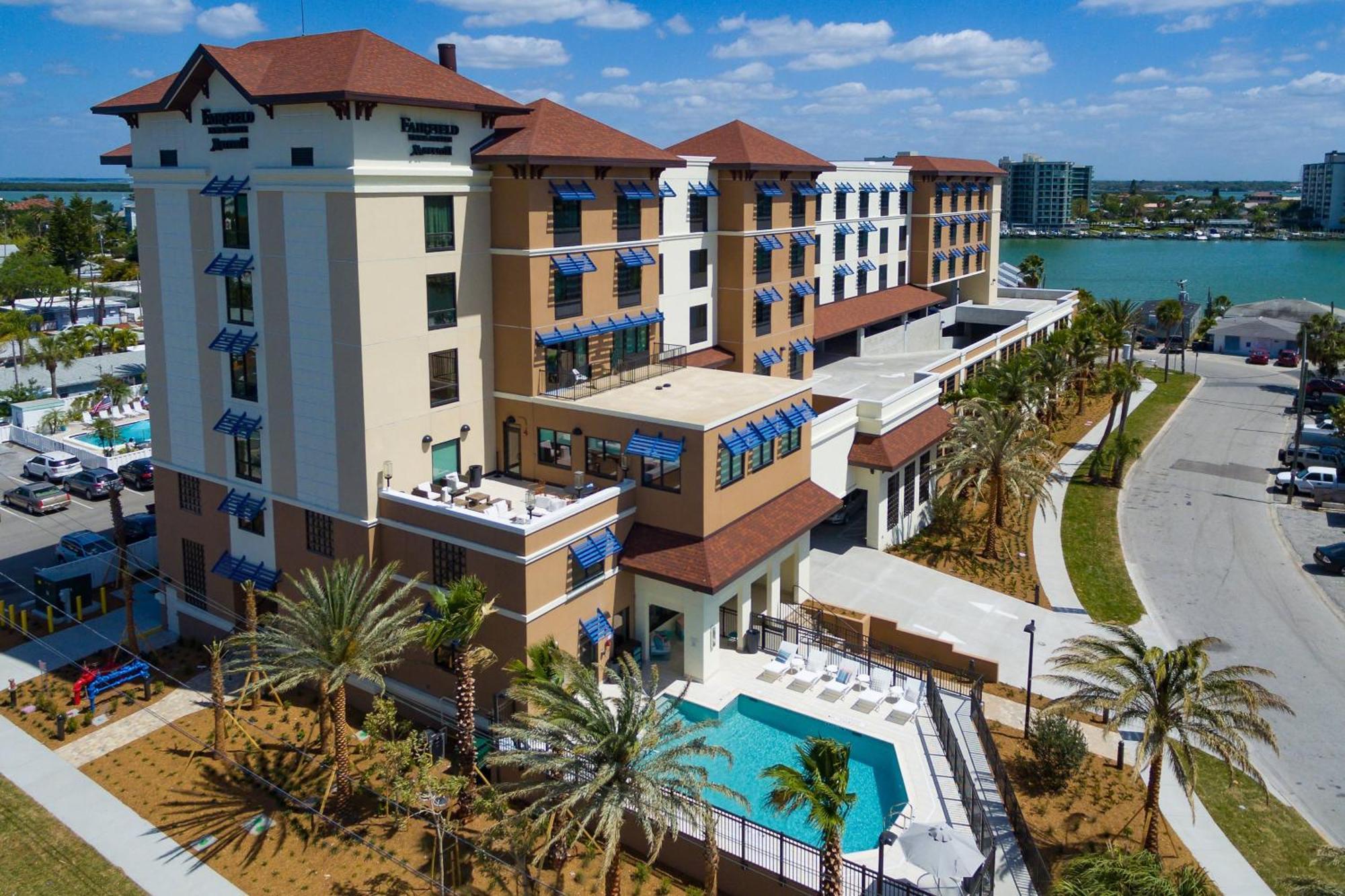 Fairfield Inn & Suites By Marriott Clearwater Beach Esterno foto