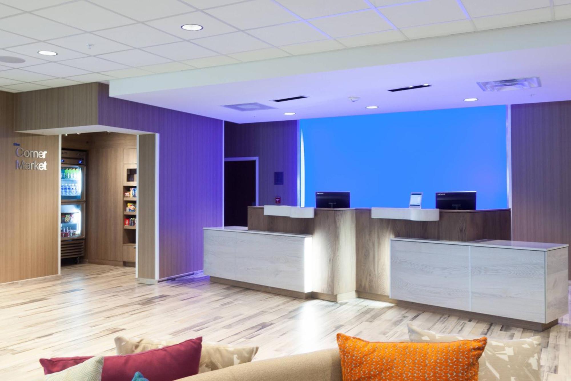 Fairfield Inn & Suites By Marriott Clearwater Beach Esterno foto